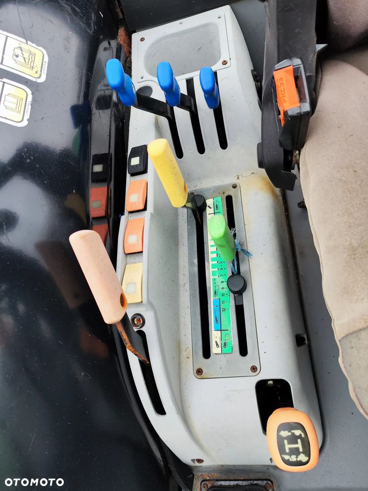 Deutz-Fahr Agrofram 410 2013r 420 430 85 100 Agroplus Agrotron Agrolux 4x4 G - 15