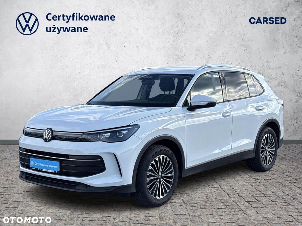 Volkswagen Tiguan - 1