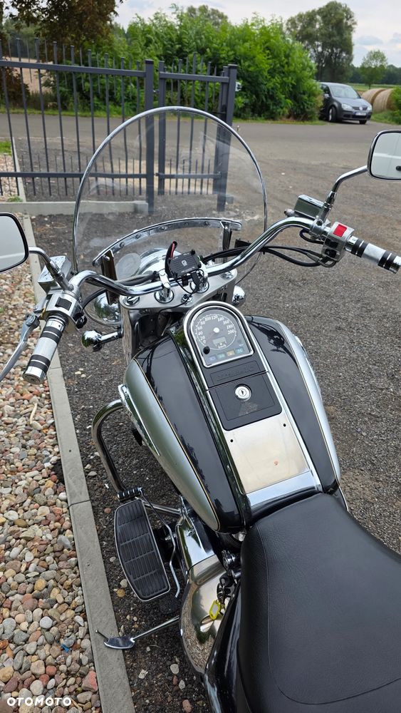 Suzuki Intruder - 22