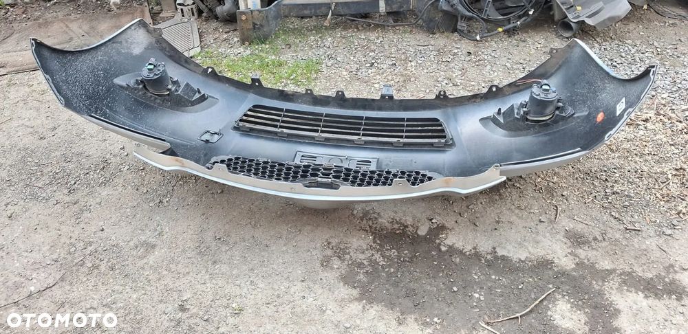 Zderzak przód TOYOTA YARIS II LIFT   OE - 2