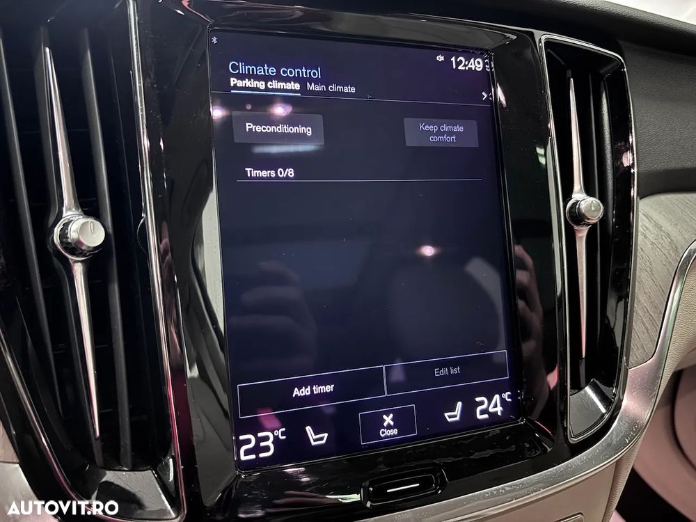 Volvo V60 V60CC B5 MHEV AT AWD Plus Bright - 33