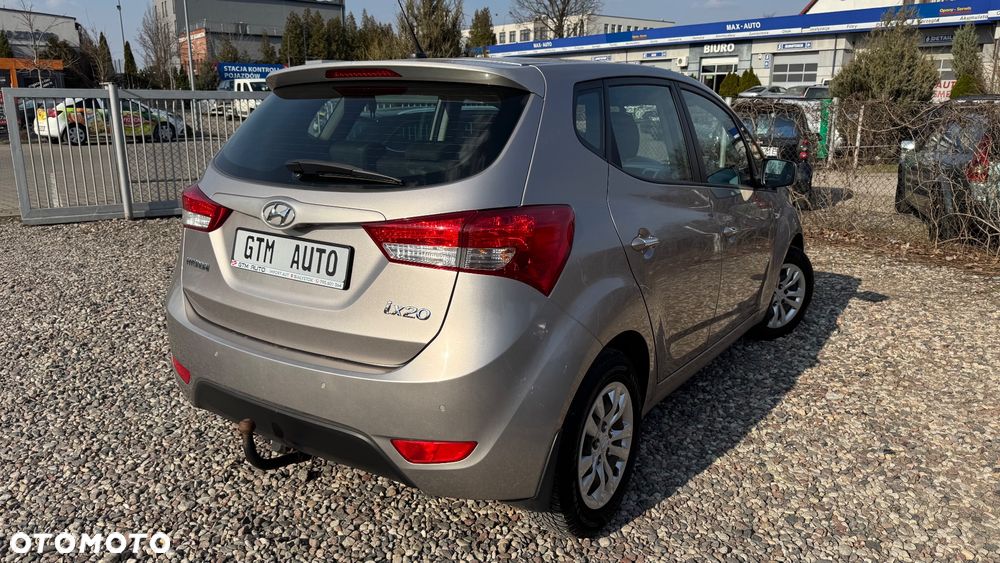 Hyundai ix20 1.4 blue Style - 16