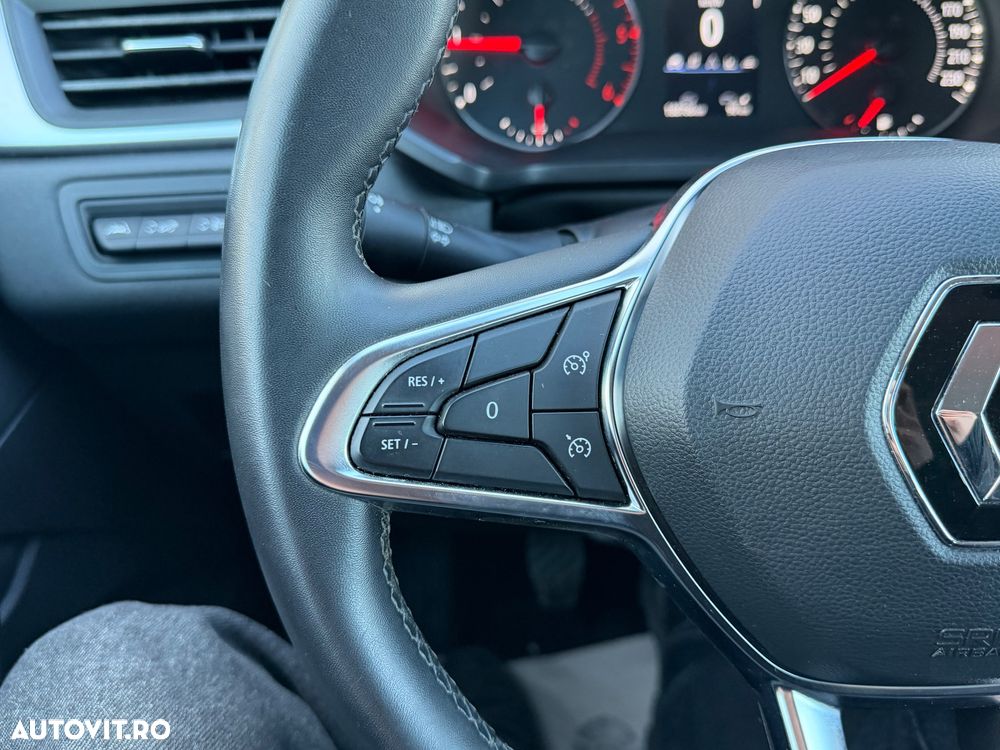 Renault Captur BLUE dCi 115 BUSINESS EDITION - 24