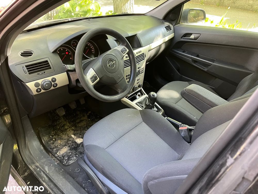 Dezmembrez KIA Ceed gri inchis 1,6 CRDI 16V 2008 66KW D4FB - 8