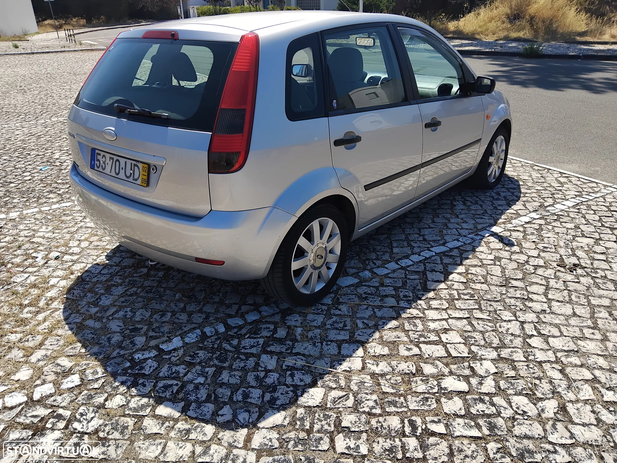 Ford Fiesta 1.4 Ghia - 6