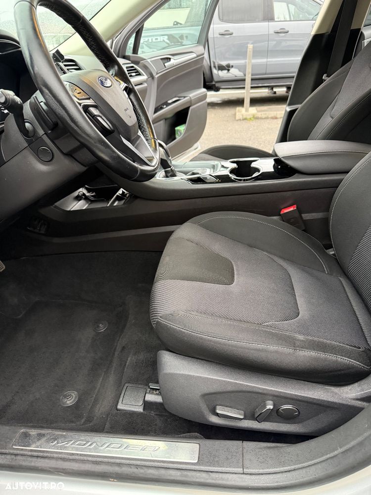 Ford Mondeo 2.0 TDCi Powershift Titanium - 14