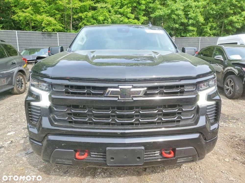 Chevrolet Silverado - 6