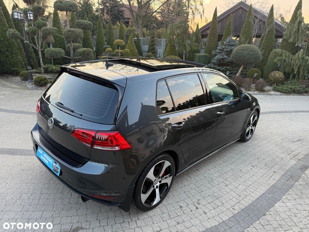 Volkswagen Golf GTI (BlueMotion Technology) DSG - 4