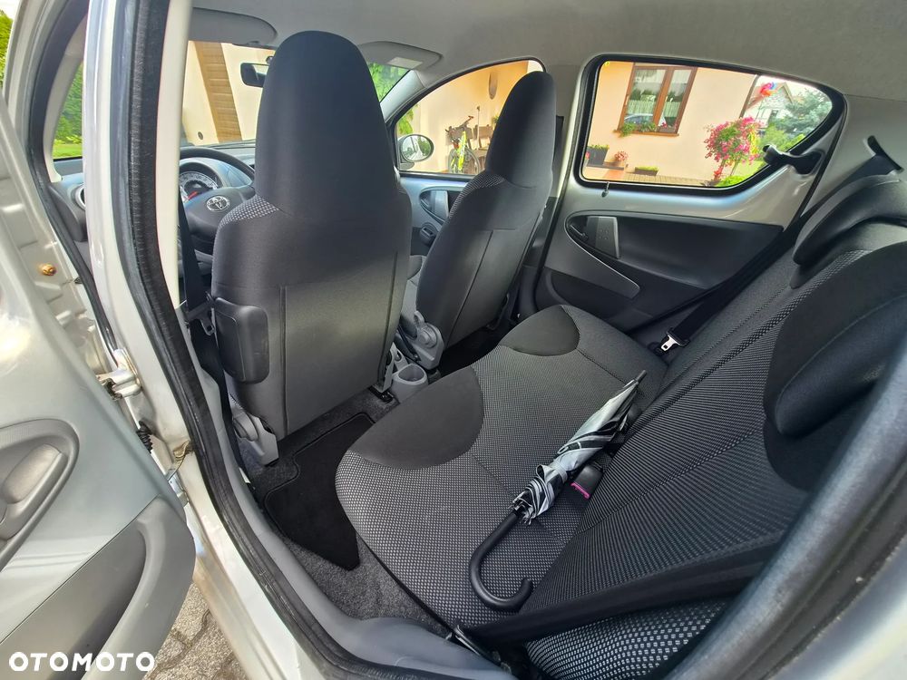 Toyota Aygo - 16
