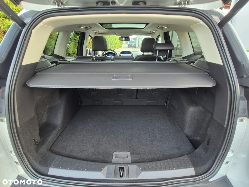 Ford Kuga 2.0 TDCi 4x4 Titanium - 27