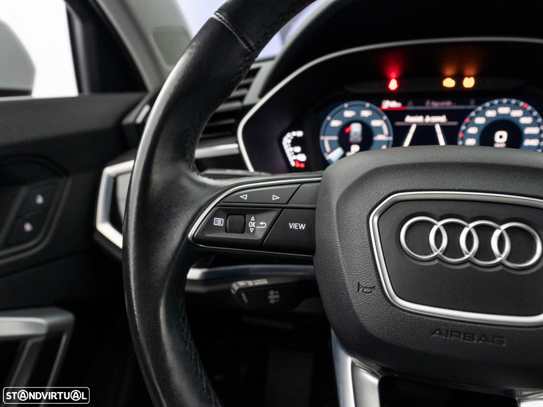 Audi Q3 45 TFSIe S tronic - 24