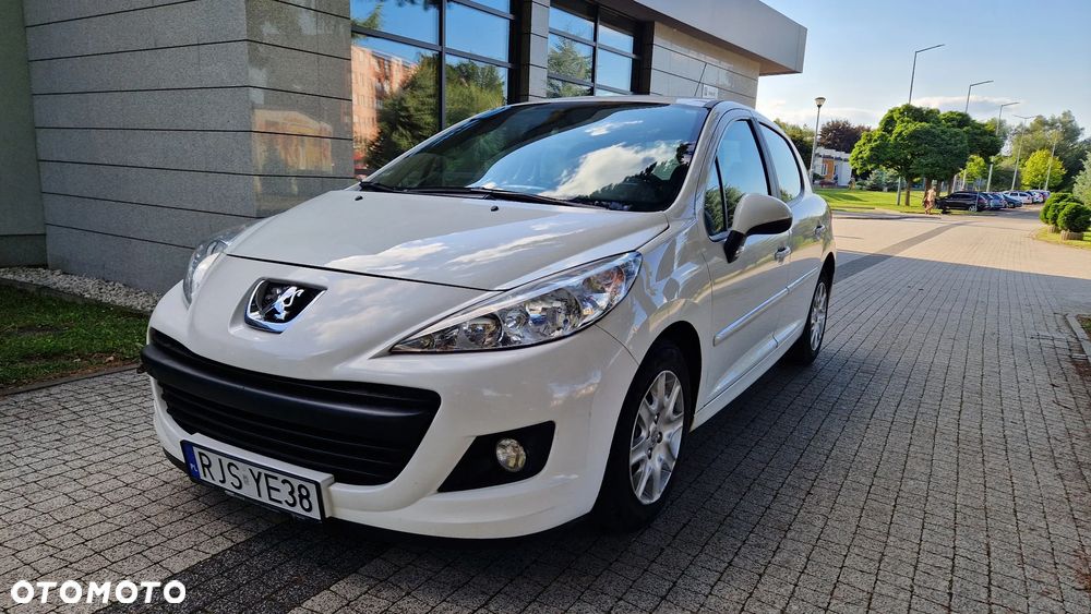 Peugeot 207 - 16