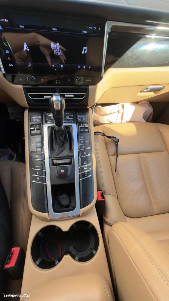 Porsche Macan Standard - 16