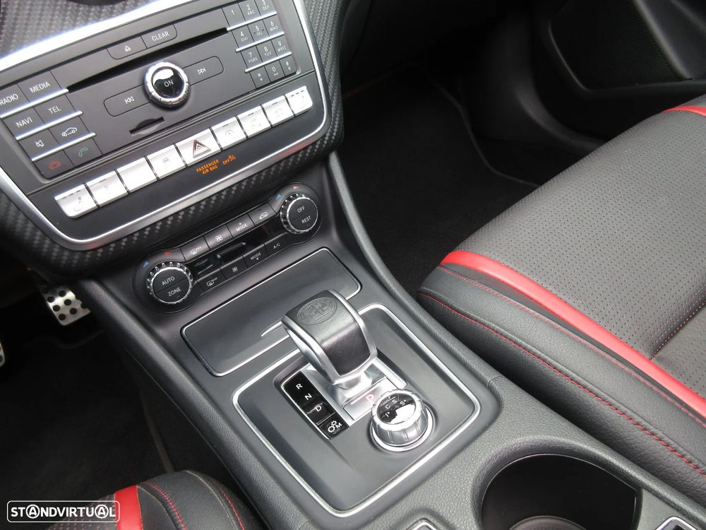 Mercedes-Benz A 45 AMG 4-Matic - 43