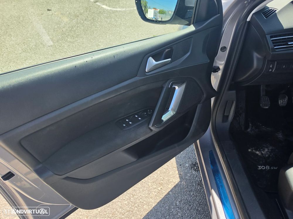Peugeot 308 SW 1.5 BlueHDi Style - 10