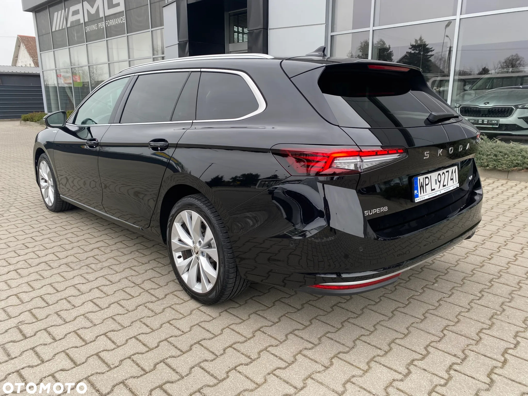 Skoda Superb 2.0 TDI SCR 4x4 L&K DSG - 2