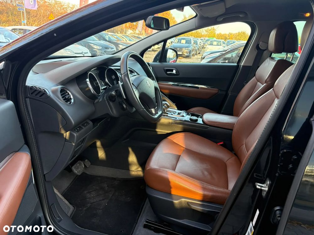 Peugeot 3008 Hybrid4 - 16