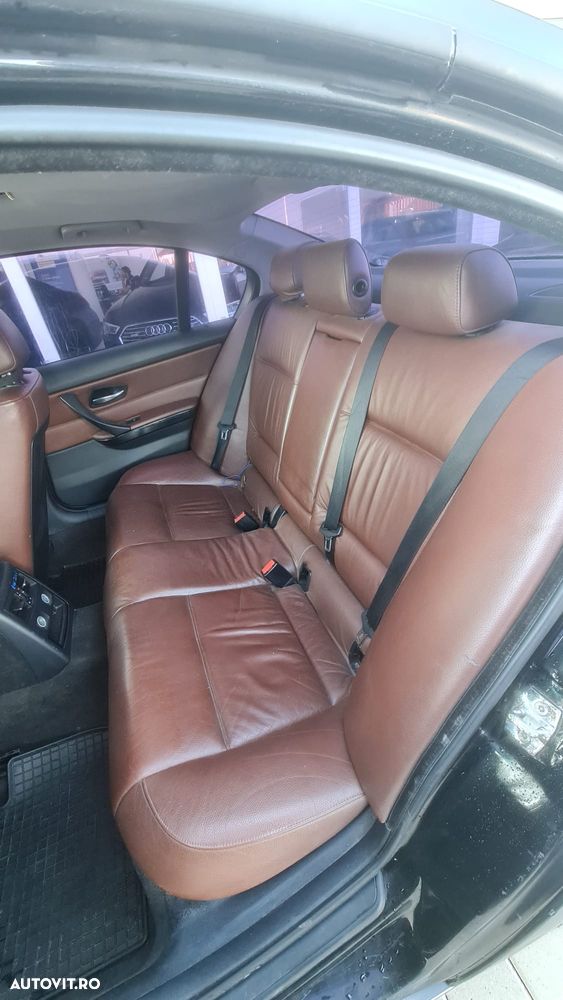 BMW Seria 3 320d - 6