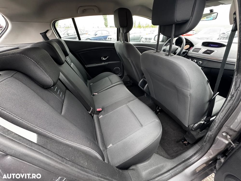 Renault Megane 1.6 16V 100 Authentique - 16