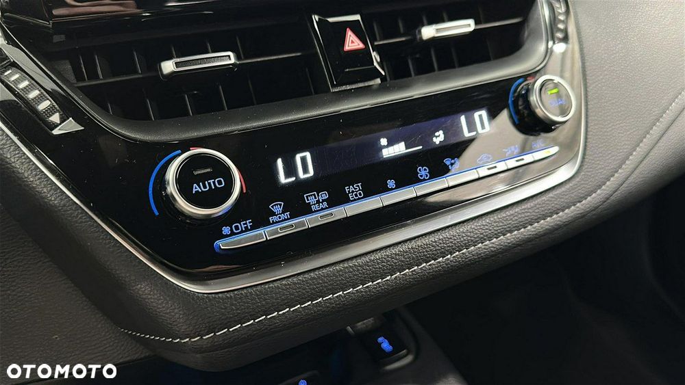 Toyota Corolla - 21