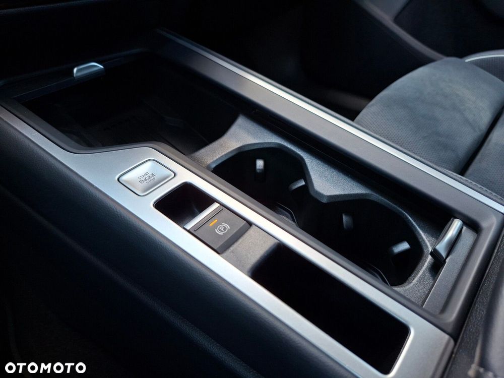 Volkswagen Passat - 21