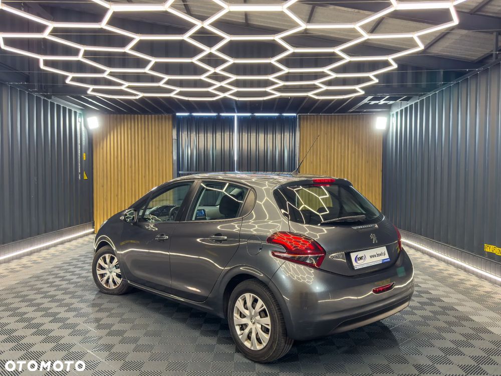 Peugeot 208 1.2 PureTech Allure - 5