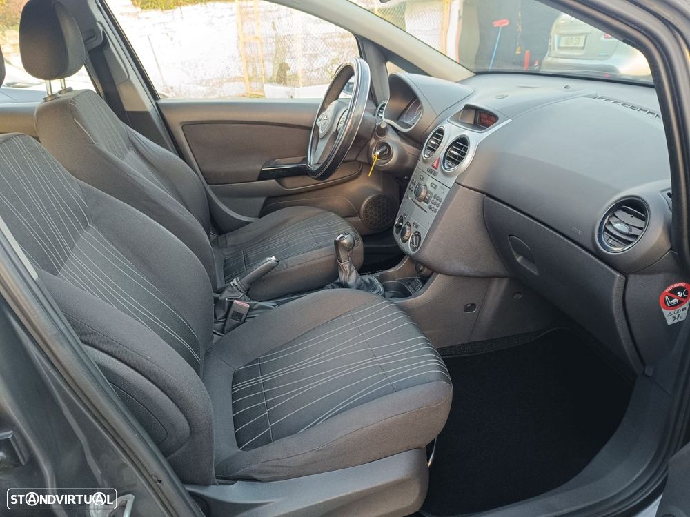 Opel Corsa 1.2 Enjoy - 10