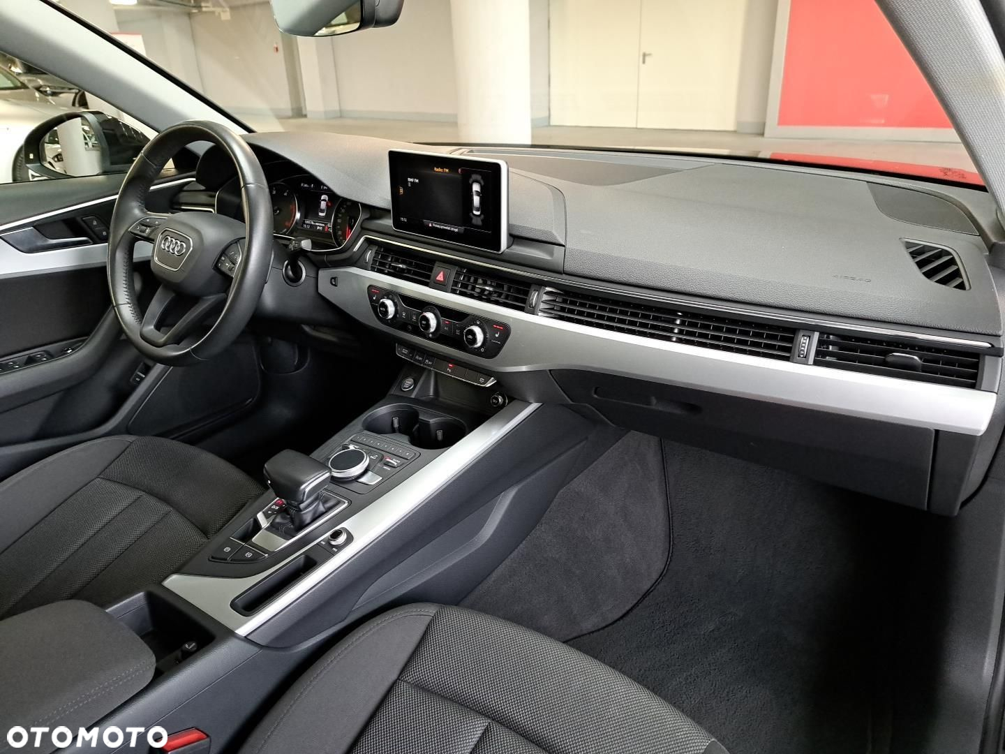 Audi A4 2.0 TDI S tronic - 16