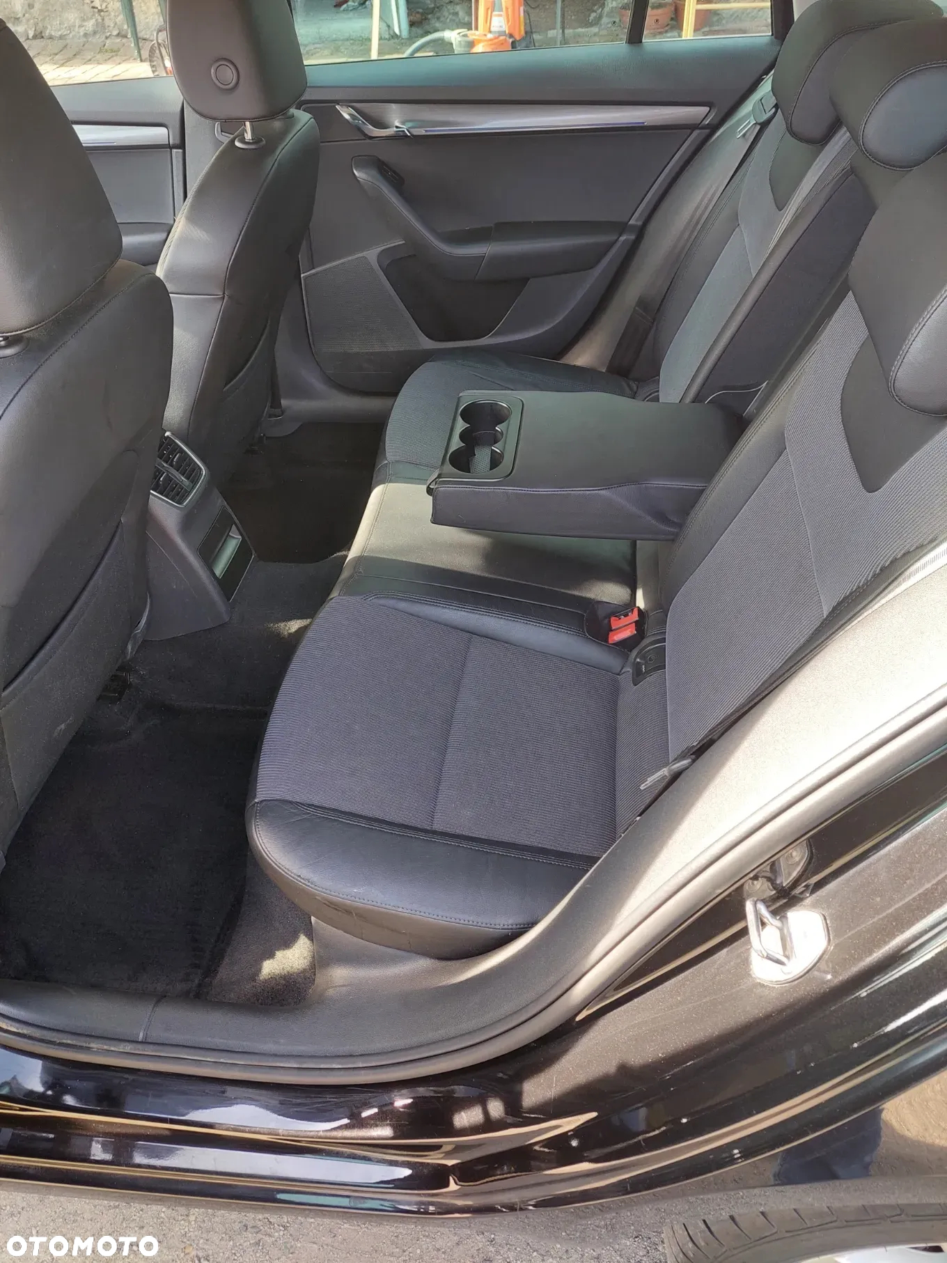 Skoda Octavia 2.0 TDI Ambition DSG - 18