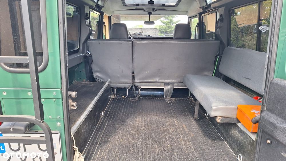 Land Rover Defender 2.5 TDI - 8