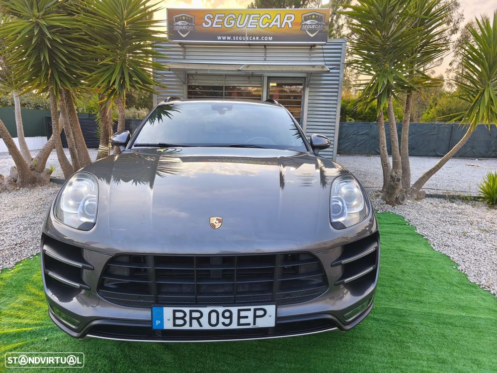 Porsche Macan Turbo - 2