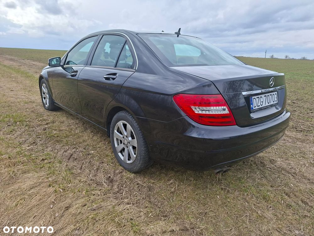 Mercedes-Benz Klasa C 180 7G-TRONIC - 3