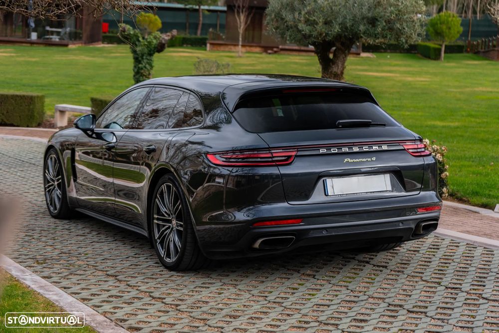 Porsche Panamera Sport Turismo 4 E-Hybrid - 14