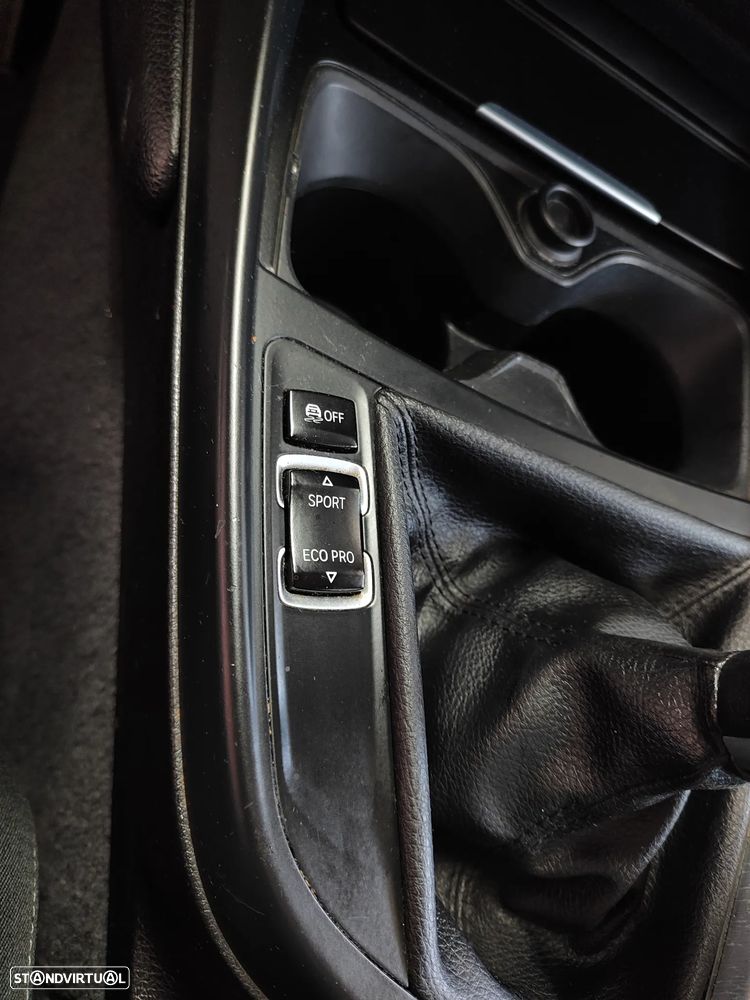 BMW 116 d EDynamics Line Sport - 31