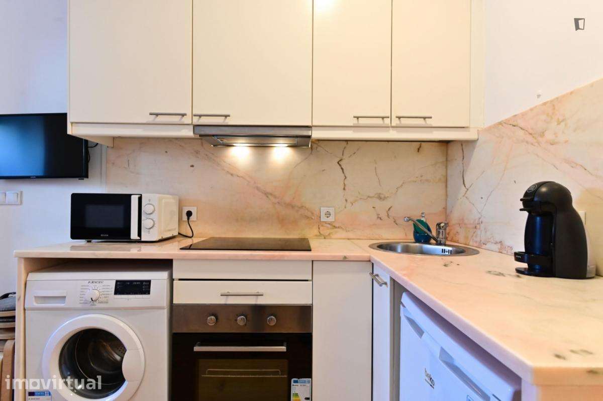 Apartamento com 1 quartos - localizado em Campo Grande Lisbon - Grande imagem: 2/18