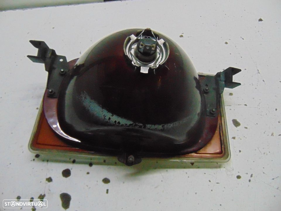 Volvo 244 farol - 4
