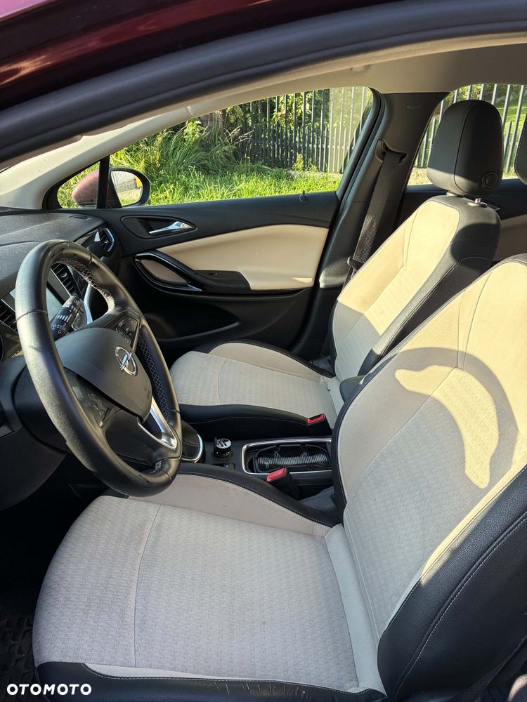 Opel Astra 1.4 T Elite - 5