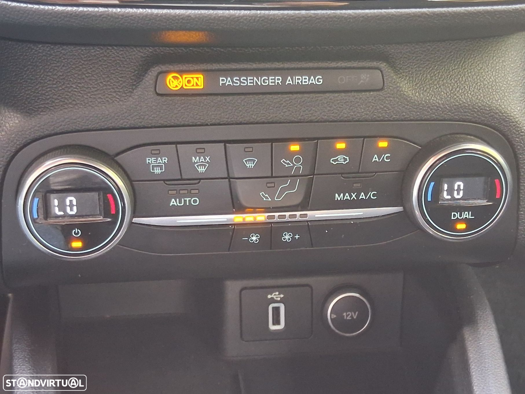 Ford Focus SW 1.0 EcoBoost ST-Line - 42