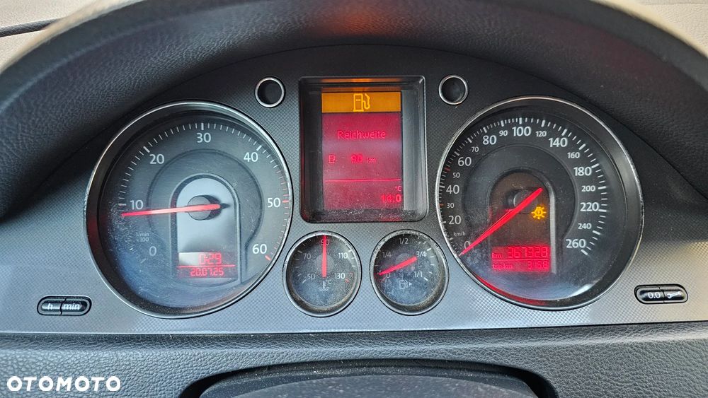 Volkswagen Passat 1.9 TDI Trendline - 34