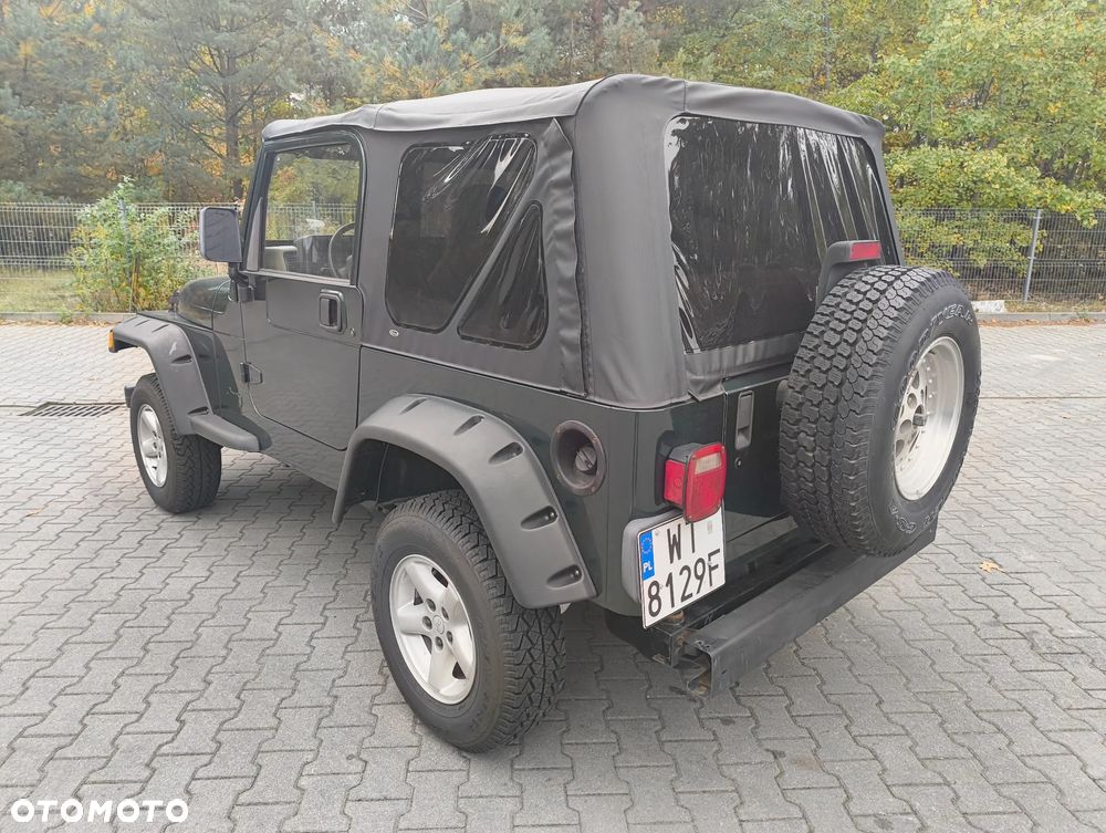 Jeep Wrangler 4.0 Sahara - 6