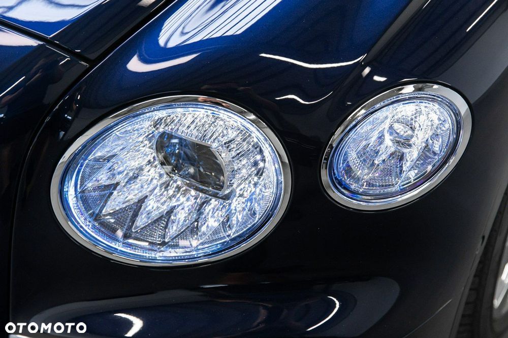 Bentley Flying Spur - 15