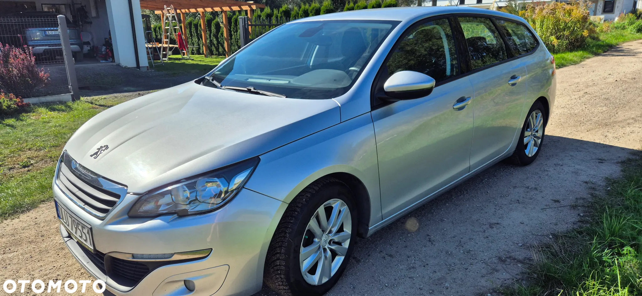 Peugeot 308 SW 1.2 PureTech Allure S&S - 3