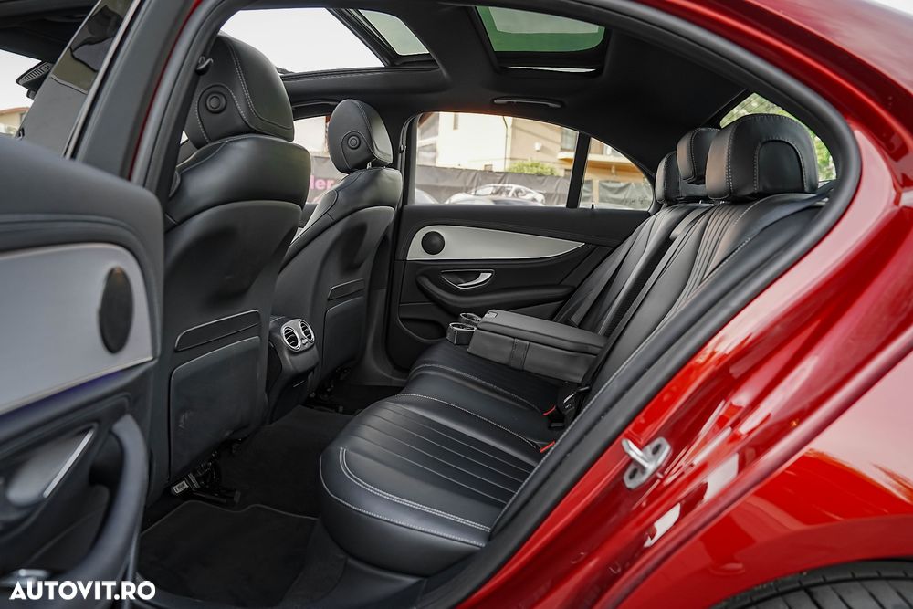 Mercedes-Benz E 300 4MATIC 9G-TRONIC AMG Line - 24