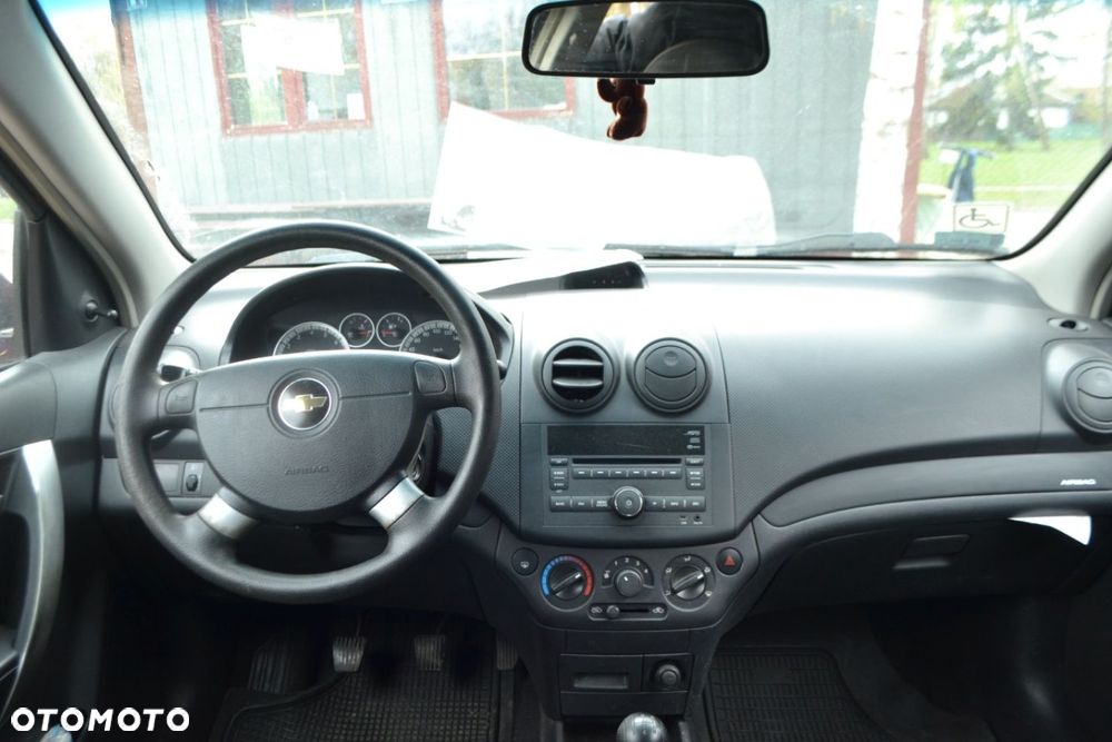 Chevrolet Aveo - 8