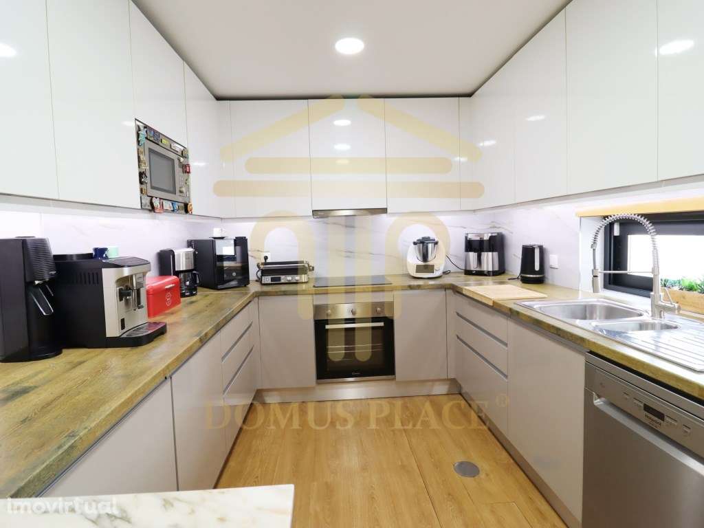 MORADIA T3 C/ JARDIM, TERRAÇO E GARAGEM | GUIFÕES - Grande imagem: 3/52