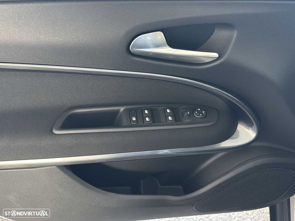 Fiat 600 1.2 Hybrid - 12