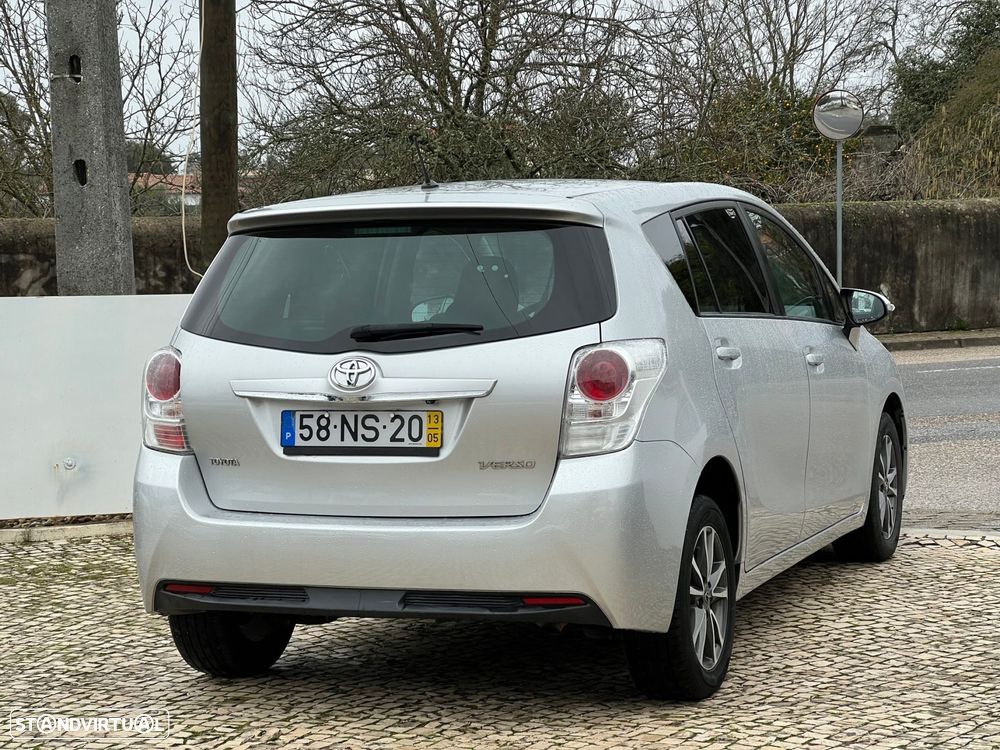 Toyota Verso 2.0 D-4D Comfort - 16