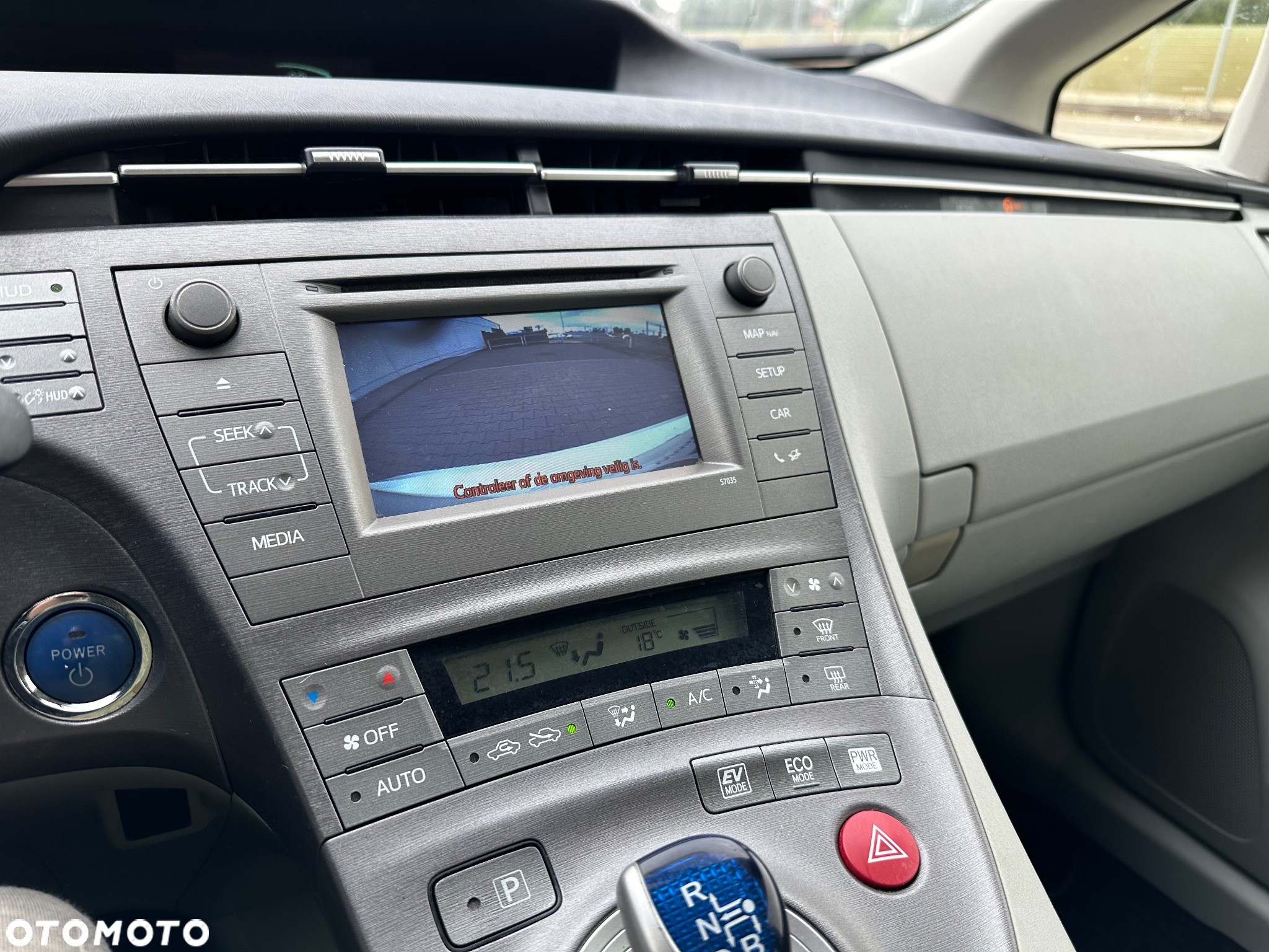 Toyota Prius - 9