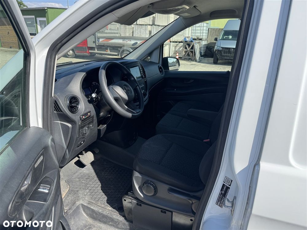 Mercedes-Benz VITO - 18