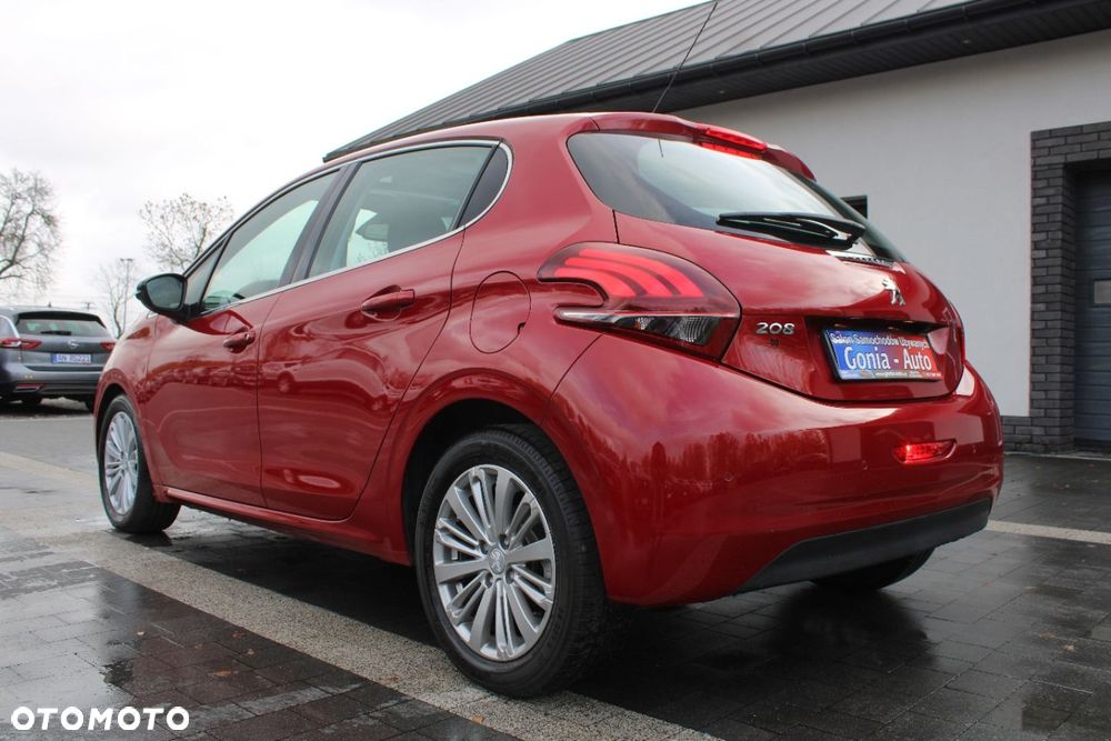 Peugeot 208 - 17